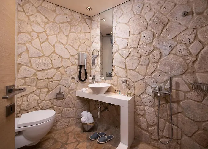 Afrodite Suites * Potos